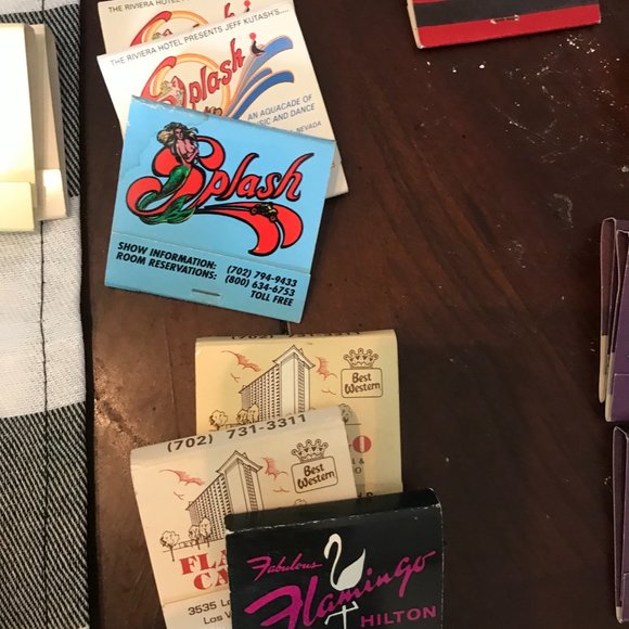 68 Former Las Vegas Hotel Matchbooks Aladdin Stardust Sands Imperial Palace etc - Picture 4 of 12